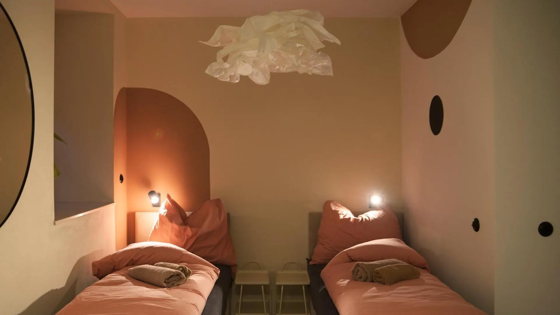Energetic Apartment In City Center! Breslavia Polonia